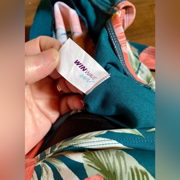 🏖️WinWave Tankini Top - Sample🏖️ - Picture 7 of 8